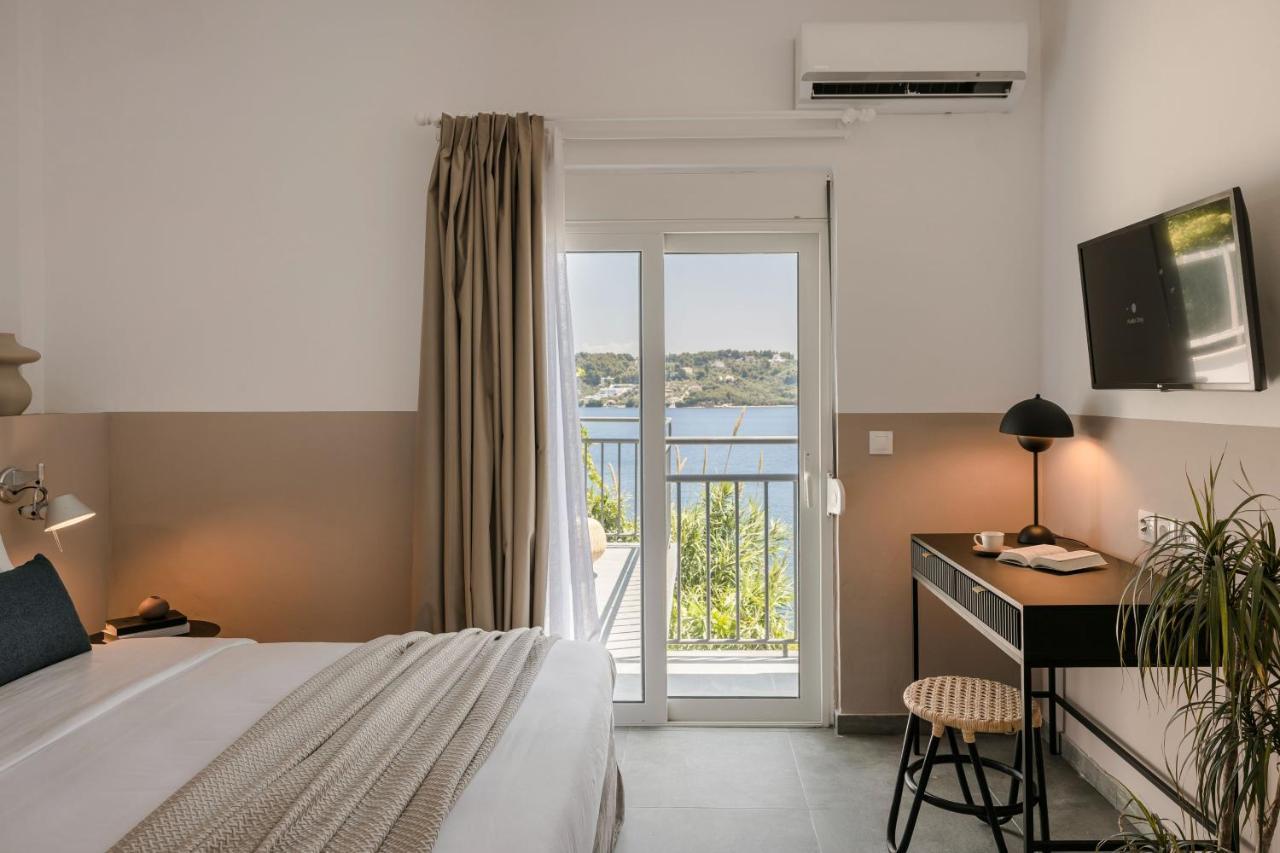 The Rock Hotell Skiathos stad Exteriör bild